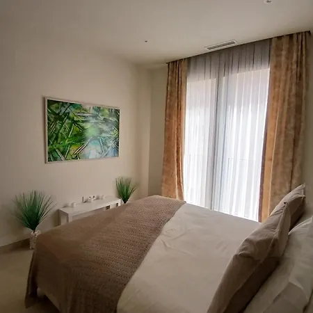 Appartement Antika 2a Marbellac